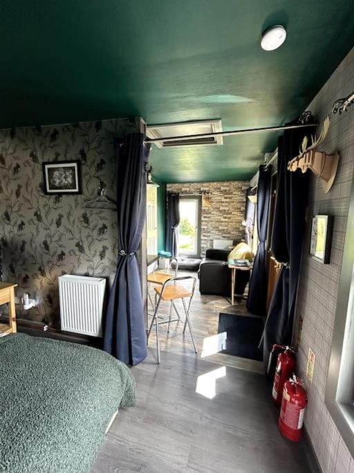 The Potter'S Rest, A Cosy Wee Cabin In The Highlands Watten Bagian luar foto